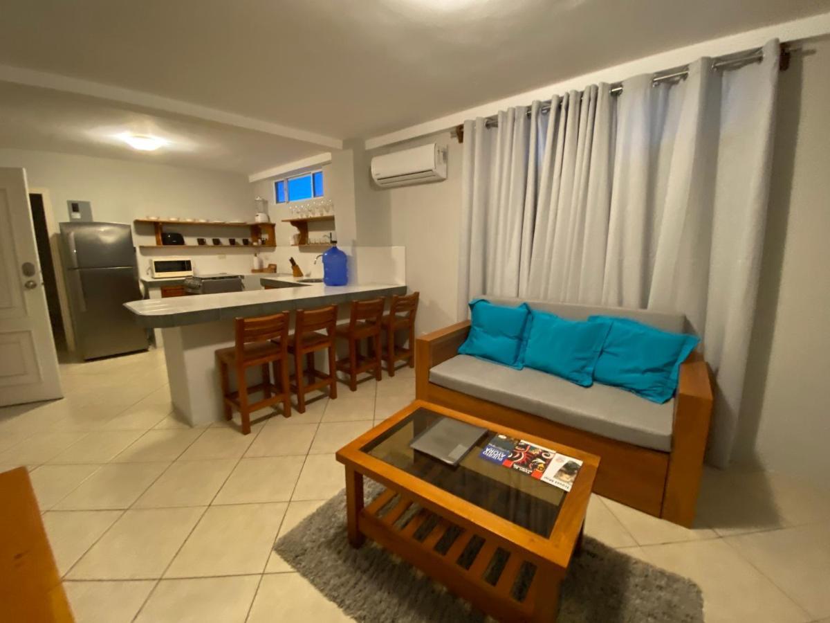 Torre Mar Galapagos Boutique Suites Puerto Ayora  Exteriör bild