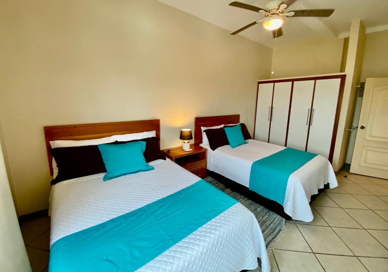 Torre Mar Galapagos Boutique Suites Puerto Ayora  Exteriör bild