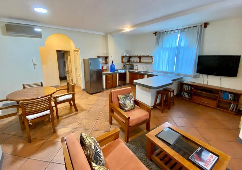 Torre Mar Galapagos Boutique Suites Puerto Ayora  Exteriör bild