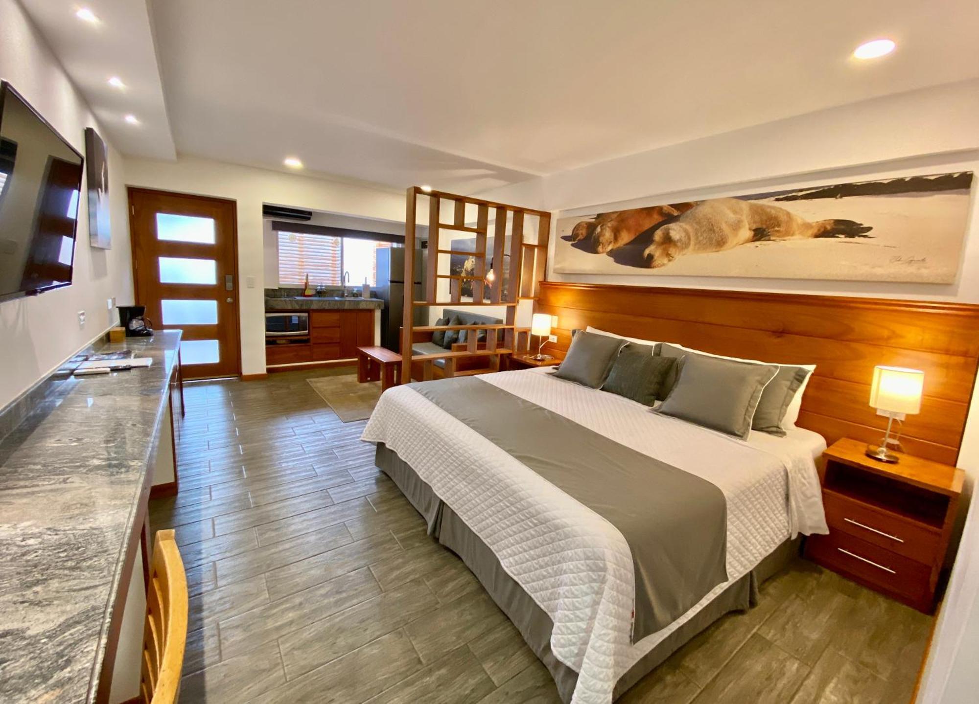 Torre Mar Galapagos Boutique Suites Puerto Ayora  Exteriör bild