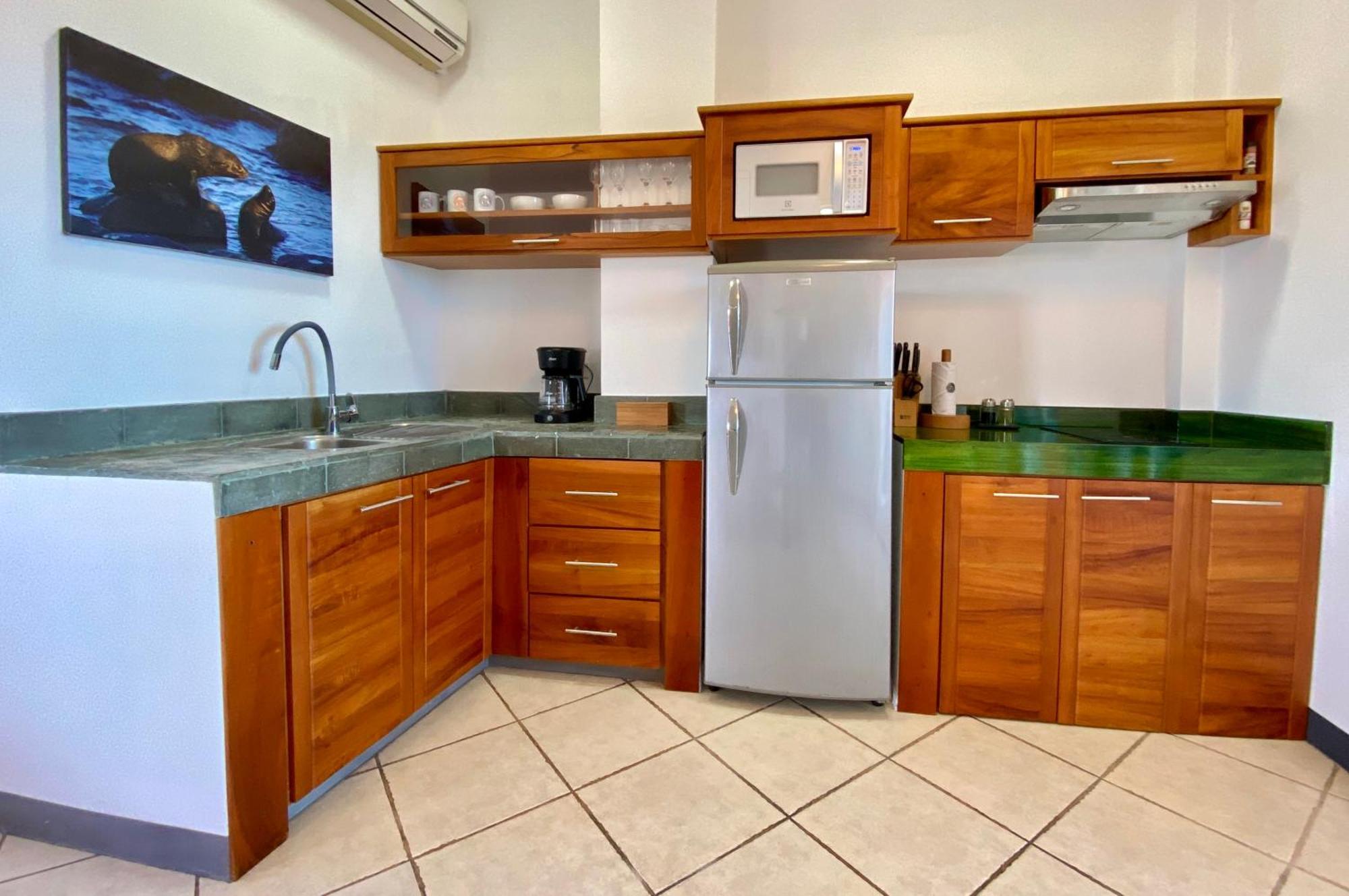 Torre Mar Galapagos Boutique Suites Puerto Ayora  Exteriör bild