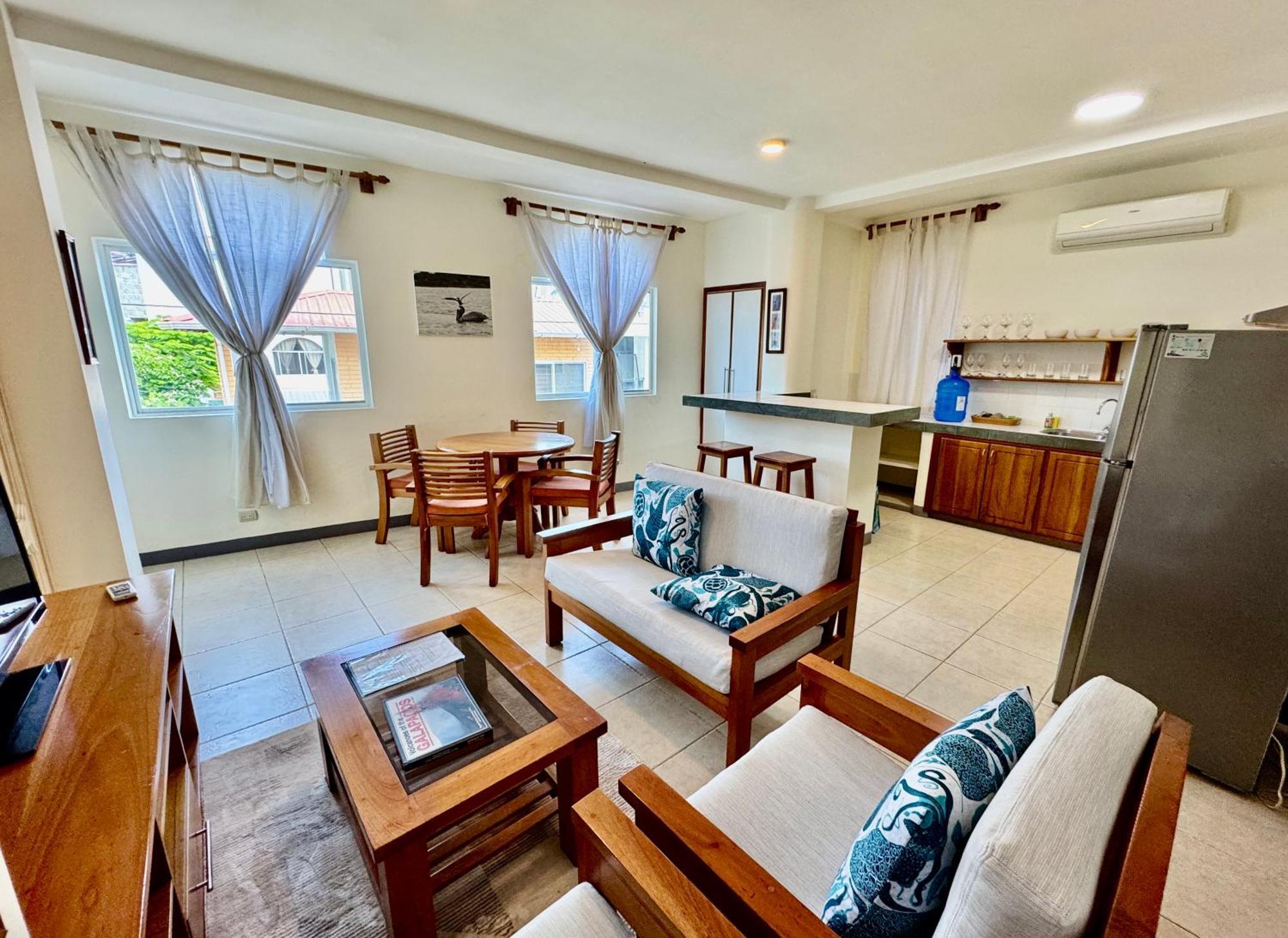 Torre Mar Galapagos Boutique Suites Puerto Ayora  Exteriör bild