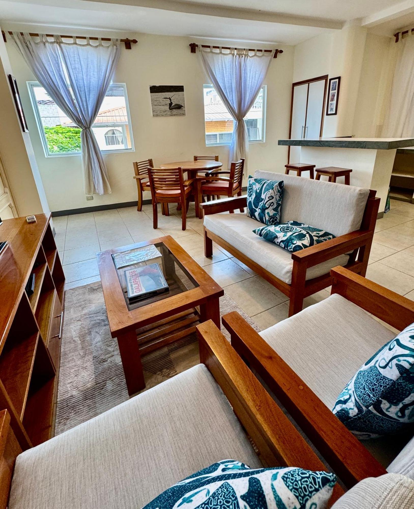 Torre Mar Galapagos Boutique Suites Puerto Ayora  Exteriör bild